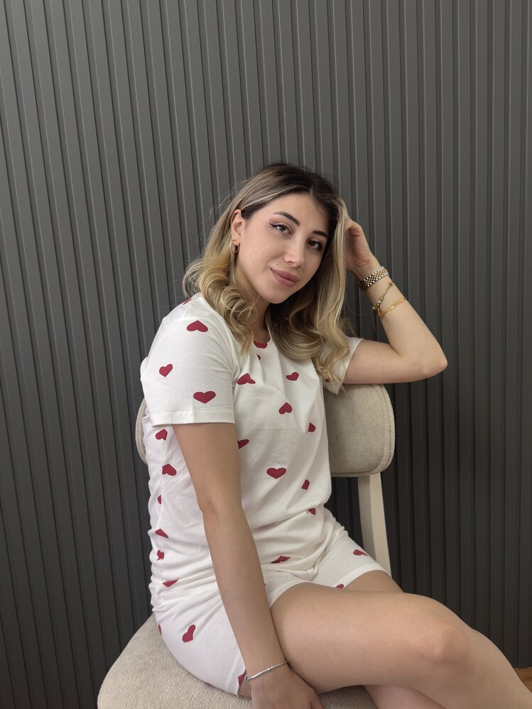 Kalp Detay Şort Takım